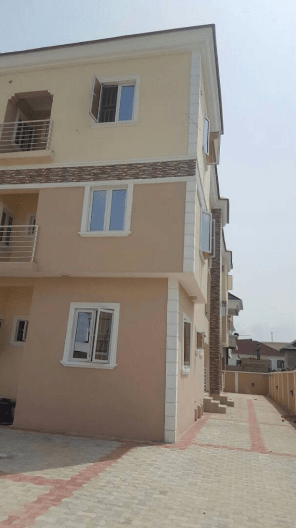 Duplex For Rent In Lekki Phase 1, Lagos, Lagos State, Nigeria, West Africa. Call: Emeka  on +2348037716933 or +2348176648018 Or Email: bummyla@gmail.com