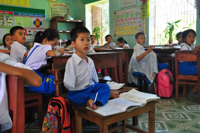 Ha Van Tai. 10-Year-Old Boy Born Without Arms Is Unstoppable! He Brushes His Teeth, Writes, Turn Book Pages With His Feet.