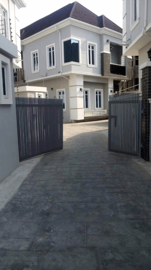 Duplex For Rent In Lekki Phase 1, Lagos, Lagos State, Nigeria, West Africa. Call: Emeka  on +2348037716933 or +2347025422201 Or Email: bummyla@gmail.com