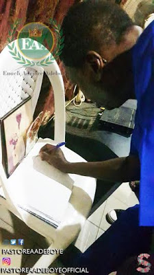 Picture From Pastor Adeboye's Condolence Visit To The Family Of Murdered RCCG Abuja Preacher. Mrs Mojisola Elisha Olawale 