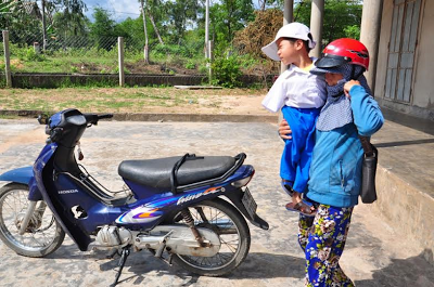 Ha Van Tai. 10-Year-Old Boy Born Without Arms Is Unstoppable! He Brushes His Teeth, Writes, Turn Book Pages With His Feet.