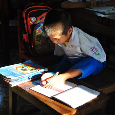 Ha Van Tai. 10-Year-Old Boy Born Without Arms Is Unstoppable! He Brushes His Teeth, Writes, Turn Book Pages With His Feet.