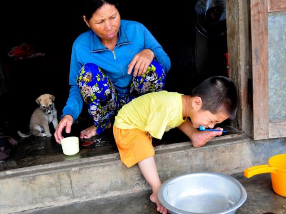Ha Van Tai. 10-Year-Old Boy Born Without Arms Is Unstoppable! He Brushes His Teeth, Writes, Turn Book Pages With His Feet.