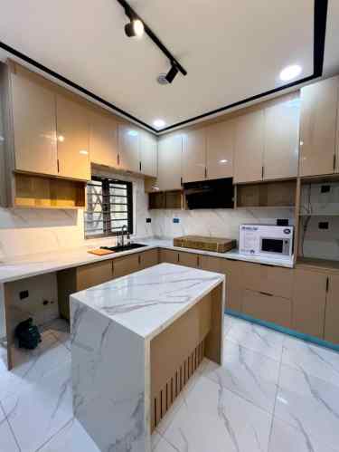 NOW SELLING...Fully Automated Smart Duplex

 LOCATION: Bera Estate, Chevron drive, Lekki Phase 1, Lagos, Lagos State, Nigeria.

 4 Bedroom Semi Detached duplex with a massive master bedroom + a BQ 

TITLE: GOVERNOR'S CONSENT 

Price: ₦260m

Features: 

- Fully Automated Smart Homes 
- Refrigerator 
- TV
- Air conditioners 
- Washing Machine 
- Oven 
- Secured estate 
- Fully Fitted Kitchen
- Water Heaters
- Pop Ceiling

Whatapp: Mr. Emeka 2347025422201
