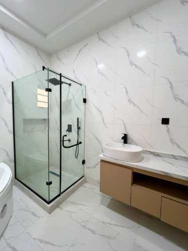 NOW SELLING...Fully Automated Smart Duplex

 LOCATION: Bera Estate, Chevron drive, Lekki Phase 1, Lagos, Lagos State, Nigeria.

 4 Bedroom Semi Detached duplex with a massive master bedroom + a BQ 

TITLE: GOVERNOR'S CONSENT 

Price: ₦260m

Features: 

- Fully Automated Smart Homes 
- Refrigerator 
- TV
- Air conditioners 
- Washing Machine 
- Oven 
- Secured estate 
- Fully Fitted Kitchen
- Water Heaters
- Pop Ceiling

Whatapp: Mr. Emeka 2347025422201
